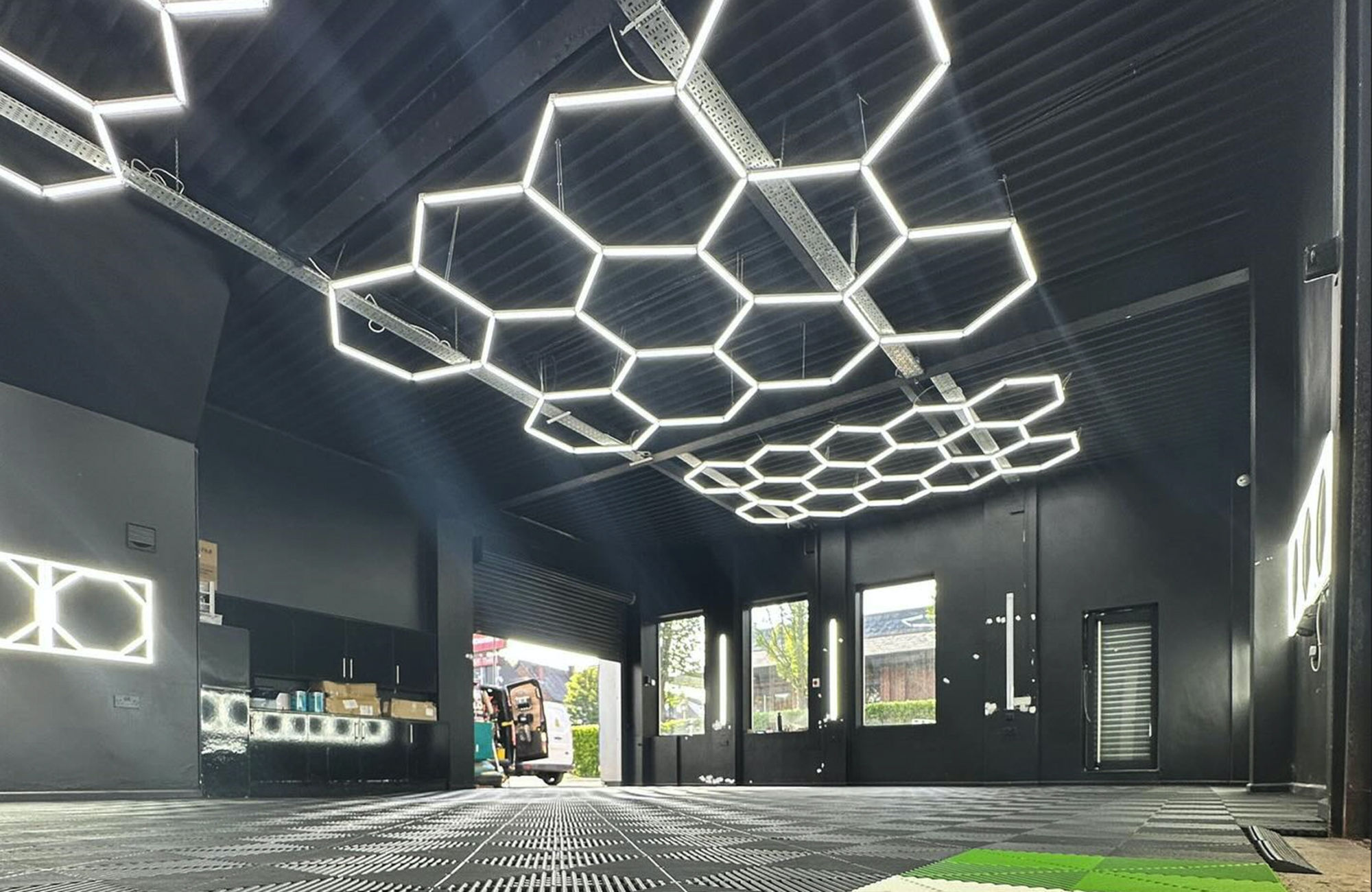 detailer-lighting-3.jpg TUFF-LITE Detailer Lighting - Image 1